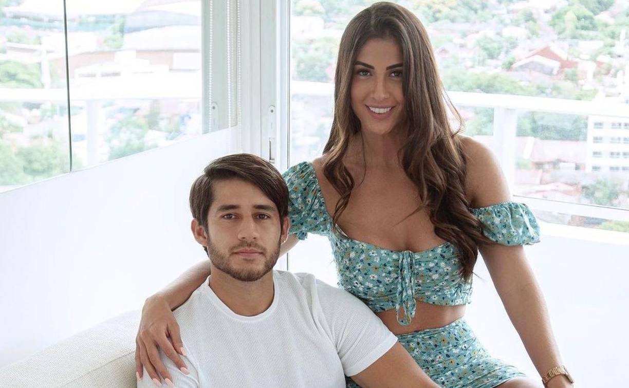 El futbolista se encontraba con su esposa en el festival. Según relatos de testigos, la pareja fue a los baños junto al también jugadorVíctor Salazar y su esposa Xoana Barrientos, durante una pausa del concierto. Fue mientras Torres estaba dentro del baño que Vita, que esperaba en la fila, recibió un disparo en la cabeza tras desatarse el tiroteo.