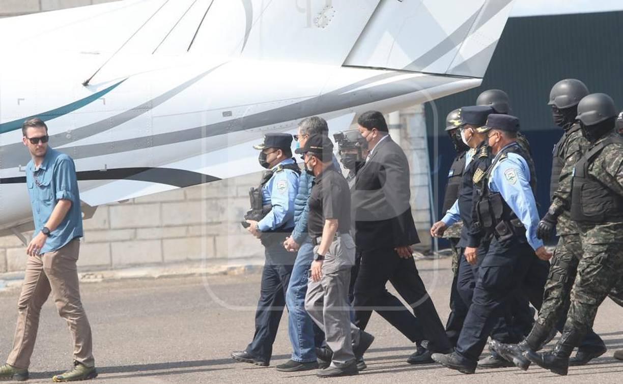 Es la primera vez que se extradita un expresidente desde este país hacia Estados Unidos. 