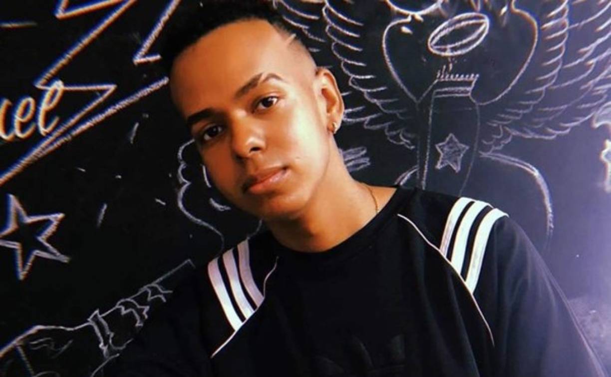 Las especulaciones en torno a la sexualidad del cantante de música cristiana Jotta A no han parado después que el joven hiciera una publicación donde parecía confirmar que es homosexual.