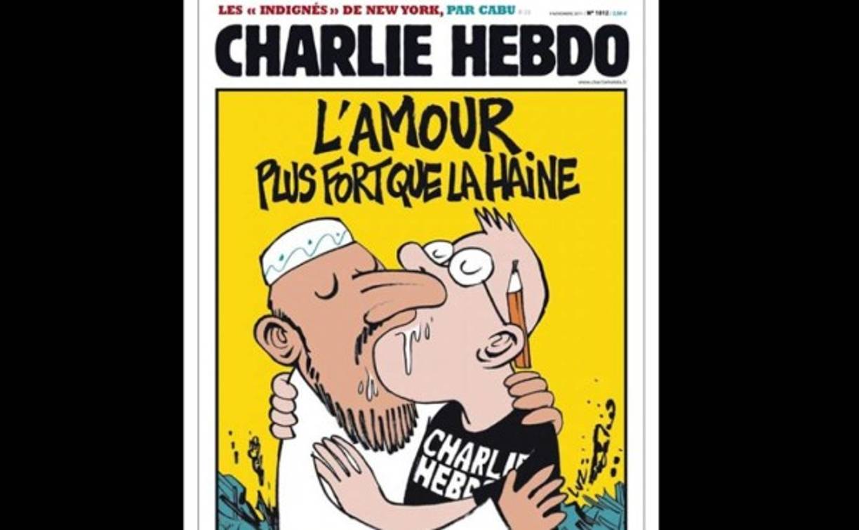 Después de que sus oficinas en París fueran incendiadas por la publicación de unas caricaturas de Mahoma, el semanario publicó el 9 de noviembre de 2011 una imagen de un musulmán y un dibujante besándose junto con la frase 'El amor es más fuerte que el odio'.