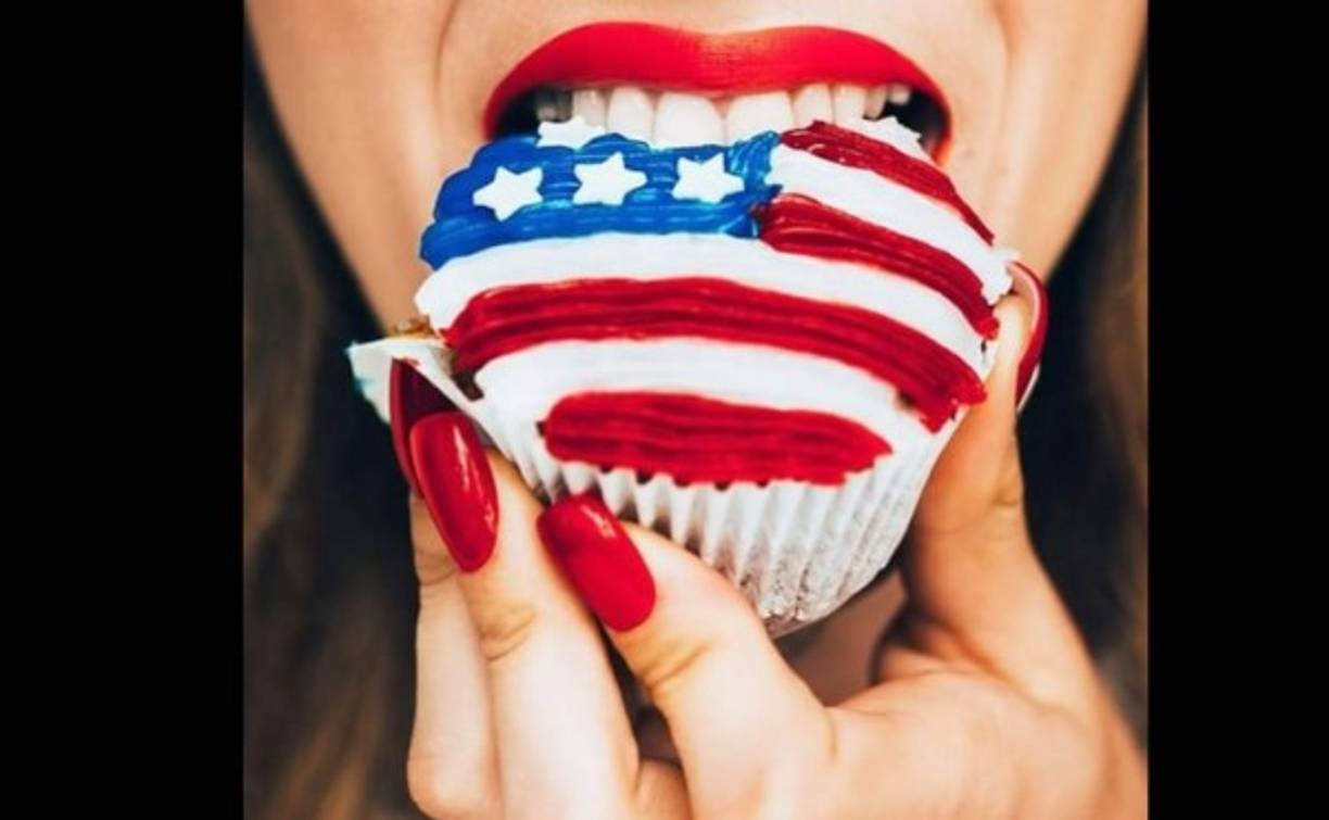 Nicki Minaj compartió un rico cup cake.