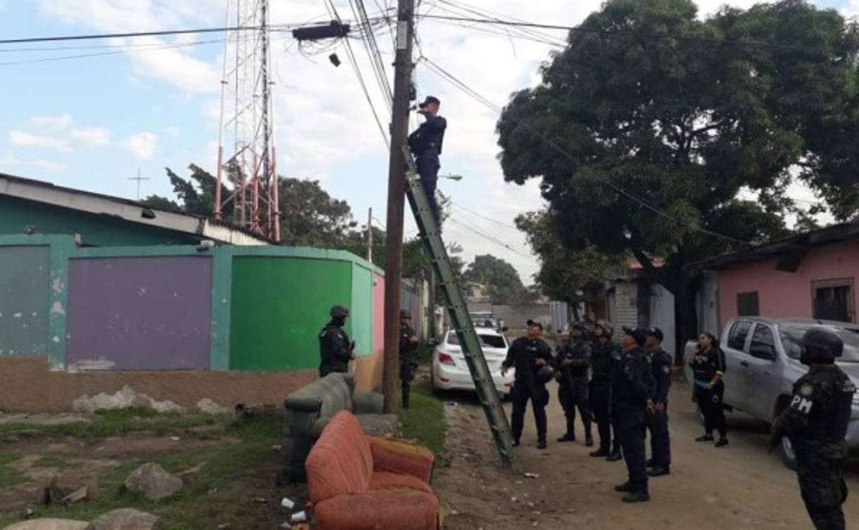 La Fiscalía investiga si la red de vigilancia fue montada por la Mara Salvatrucha (MS-13).