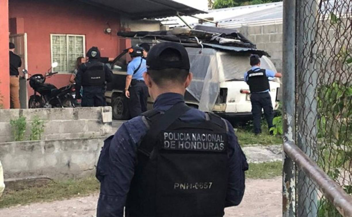 Se ha solicitado ante un juez competente la privación definitiva de dominio de 16 inmuebles; 4 vehículos; más de 3 millones de lempiras; 385,000 dólares (más de 9 millones de lempiras) y 3,140 euros (más de 8 millones lempiras); además de una sociedad mercantil (inmobiliaria Montserrat) y un lote de joyas en el caso 'Caja Chica de la Dama'.