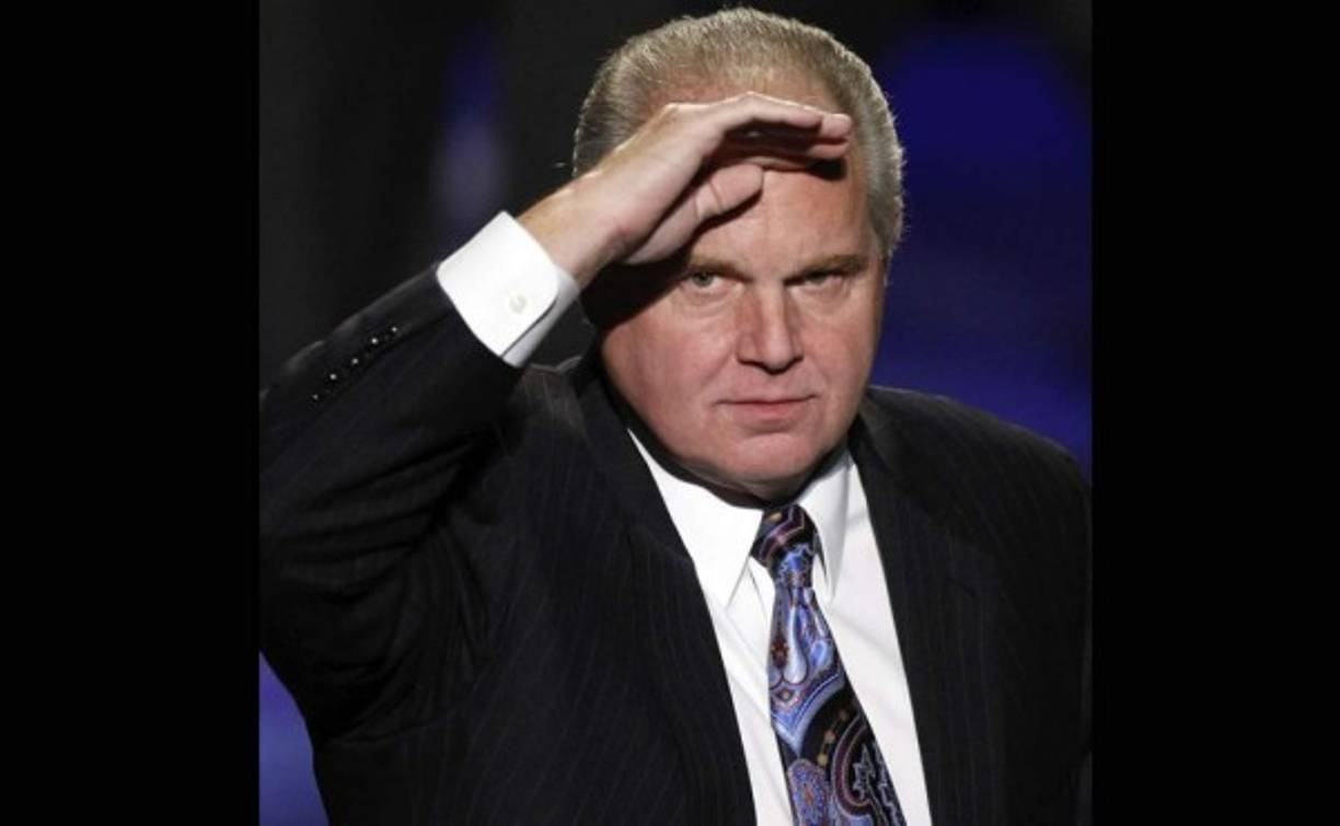 Rush Limbaugh no se queda atrás y le gana a Ryan por casi nada. Su fortuna está valuada en 66 millones de dólares.