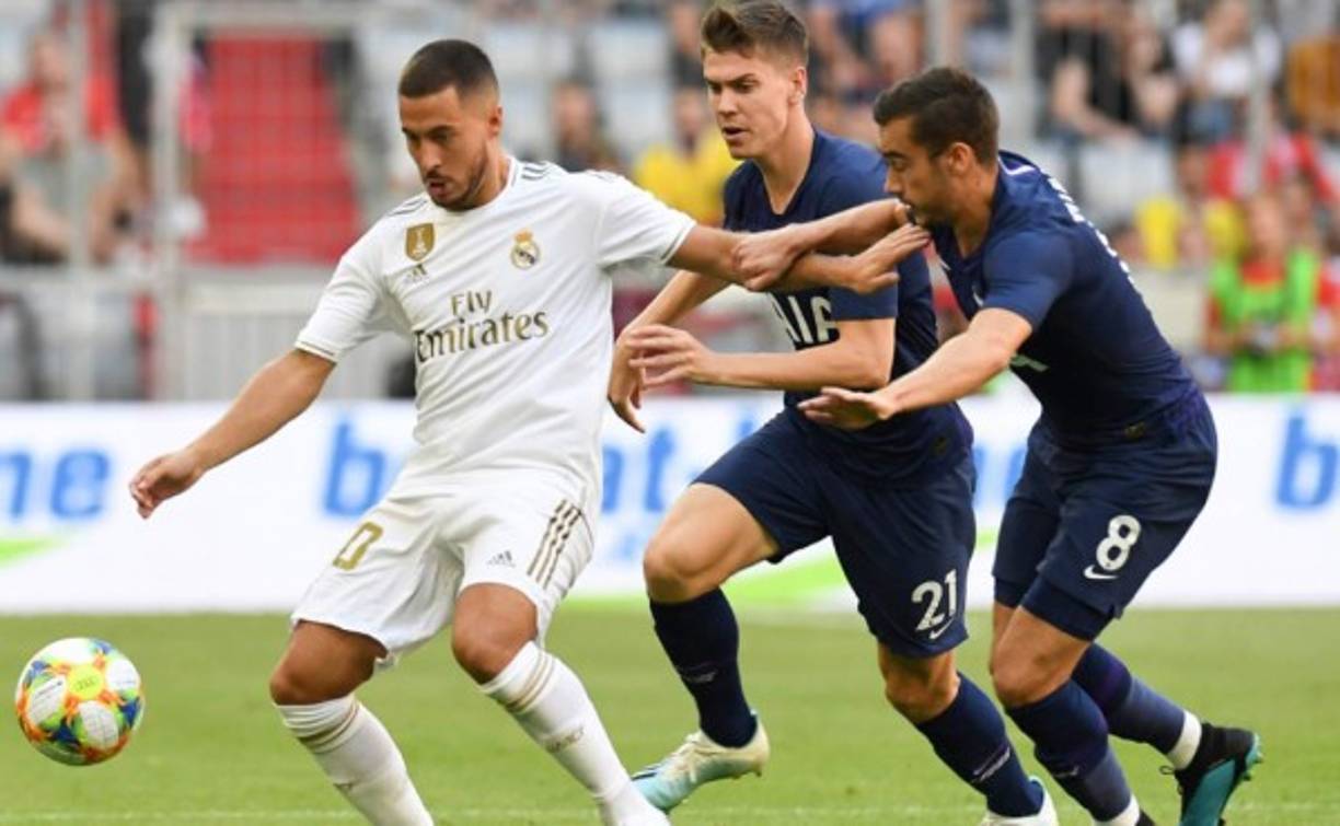 El belga ganó la Europa League con el Chelsea, la recién pasada temporada por lo que fue tomado en cuenta.