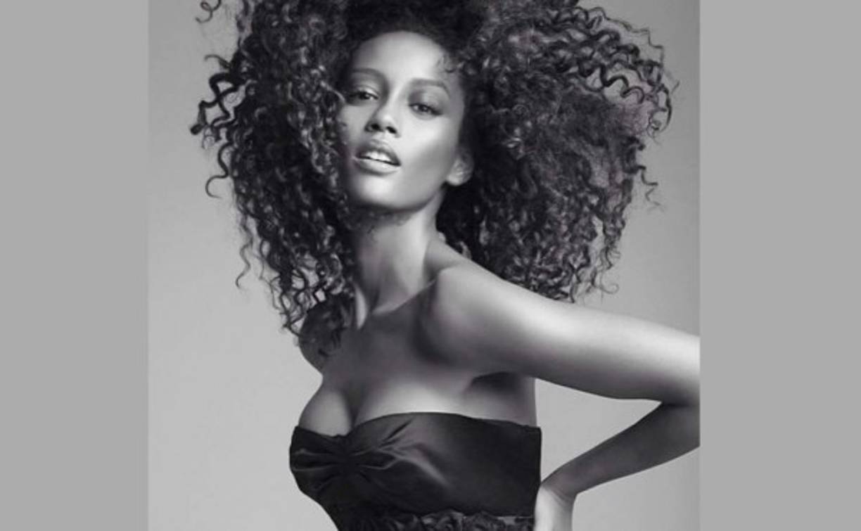 En el 2006 figuró como la primera presentadora de color en el programa de belleza 'Superbonita da GNT'.