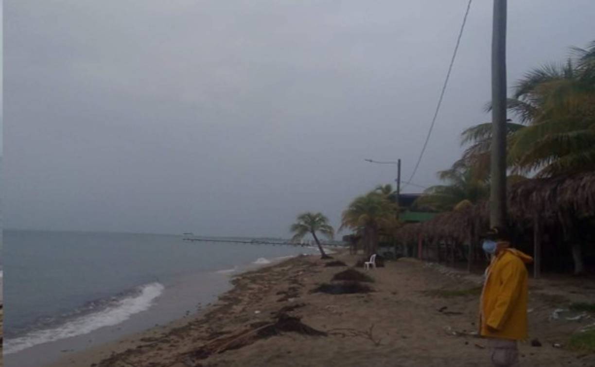 La tormenta tropical Nana se empezó a sentir desde horas tempranas en diferentes ciudades de Colón.