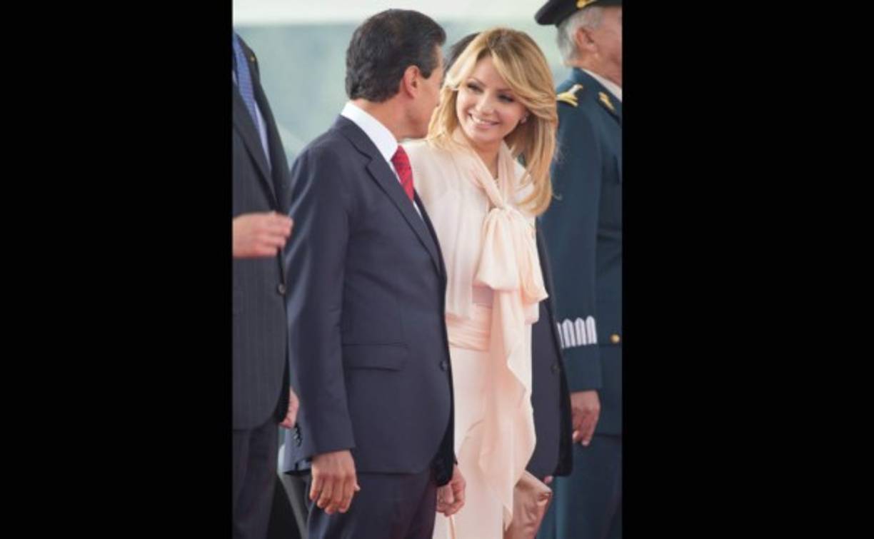 El presidente Enrique Peña Nieto y la primera dama Angélica Rivera.
