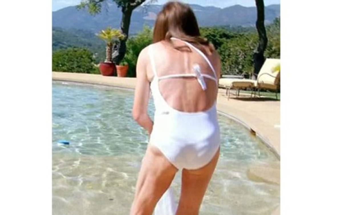 A pesar de haber expresado no sentirse lista para dejarse ver en vestido de baño, Caitlyn no solo logró superar su miedo sino que también lo encontró liberador.