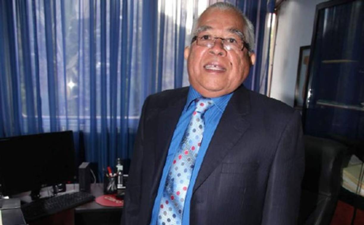 Danilo Izaguirre. El polémico periodista y abogado alcanzó la diputación nacionalista. No es la primera vez que lo hace, pero es un hecho que nunca ha ganado en las generales y no se rinde.