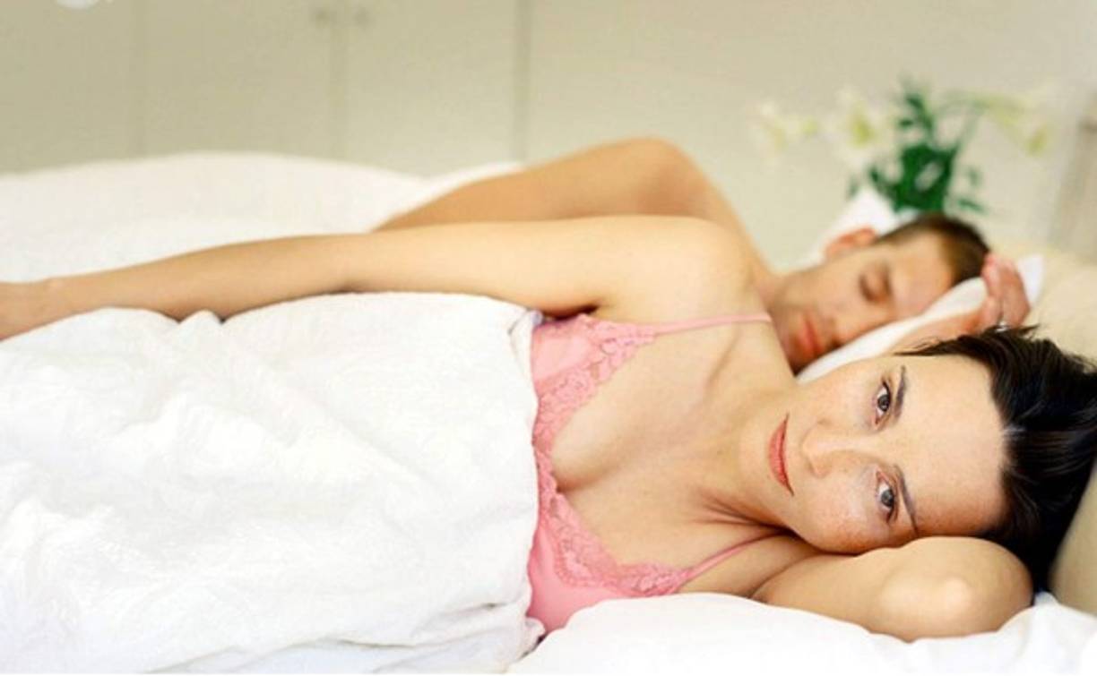 No ser una pareja sexual dispuesta para con tu cónyuge: Ser un cónyuge fiel significa hacer todo de tu parte para que tu matrimonio sea una relación hermosa y satisfactoria en todos los aspectos.