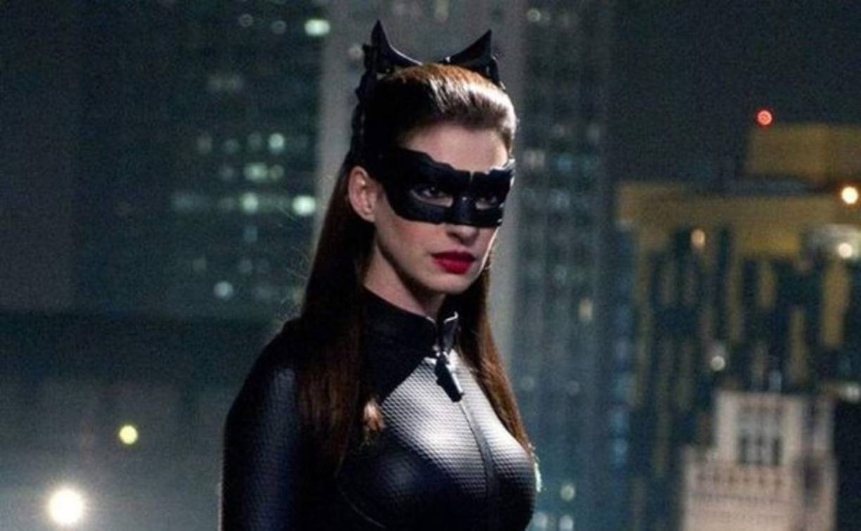 De las más recientes. Anne Hathaway. Se lució en su papel en Batman 'El caballero de la noche asciende'.
