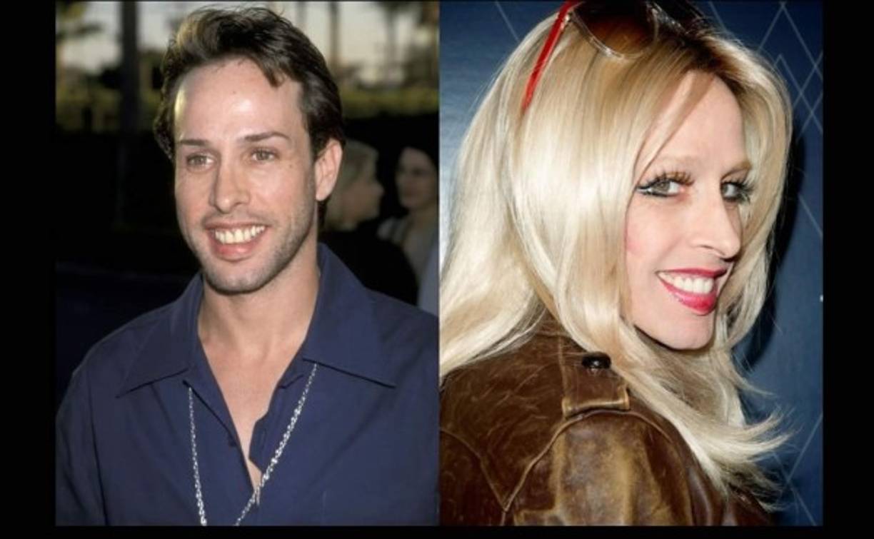 Alexis Arquette, nacida como Robert, empezó su aparición en películas como mujer a los 19 años. Su transición se encuentra documentada en el film ‘Alexis Arquette: She's My Brother’.
