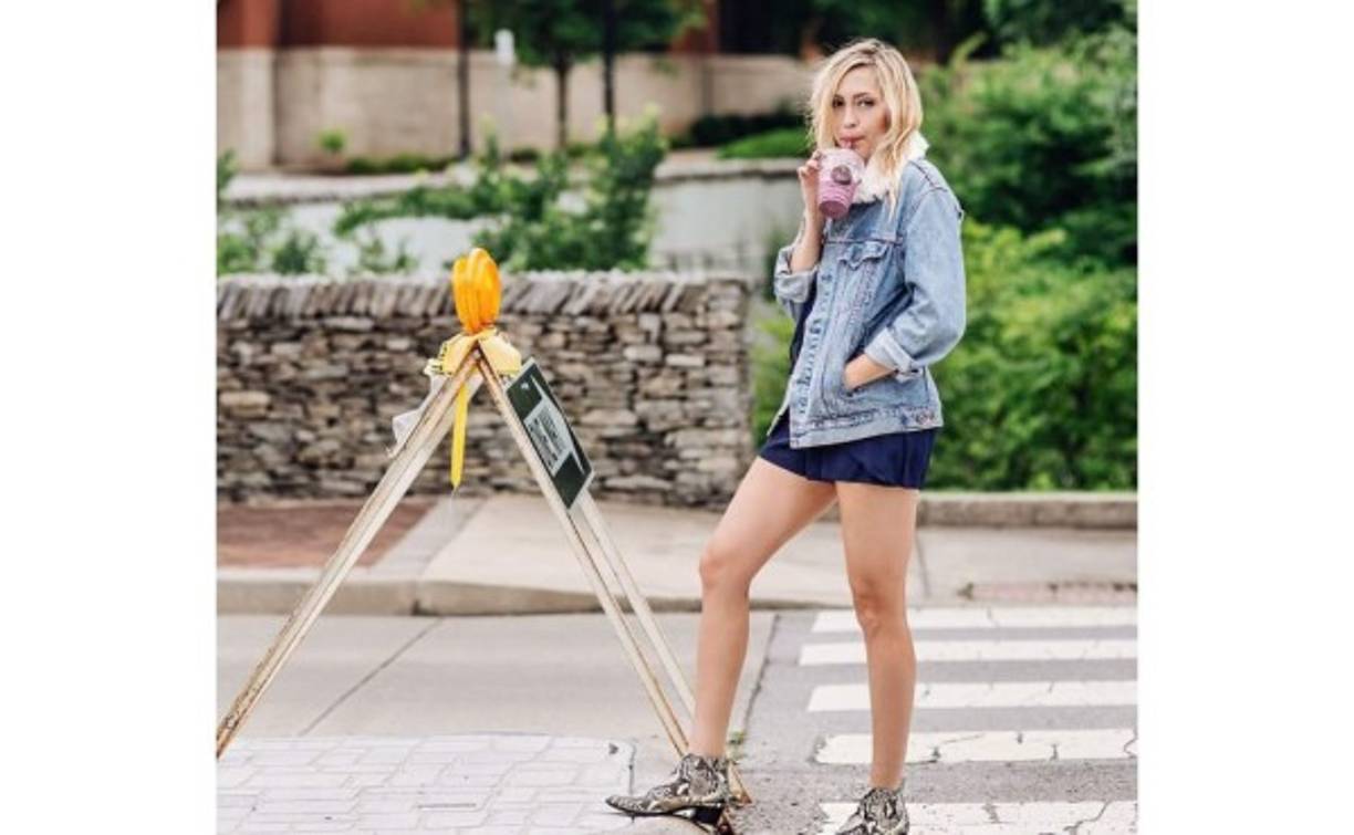 Brandi Glenn Cyrus, la hermana sexy de Miley Cyrus que no todos conocen.