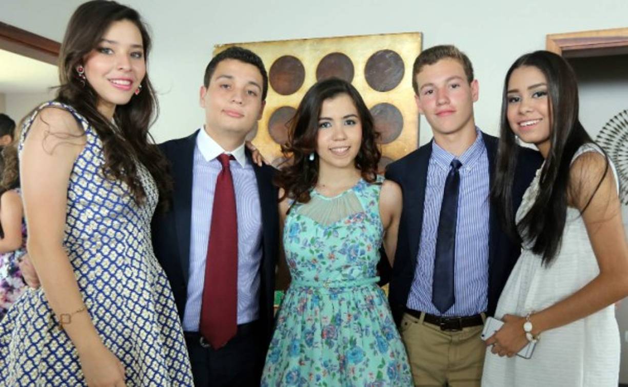 Andrea Vargas, Christian Vindel, Olinda Díaz del Valle, Leonardo Gutiérrez y Mariana Navarro.