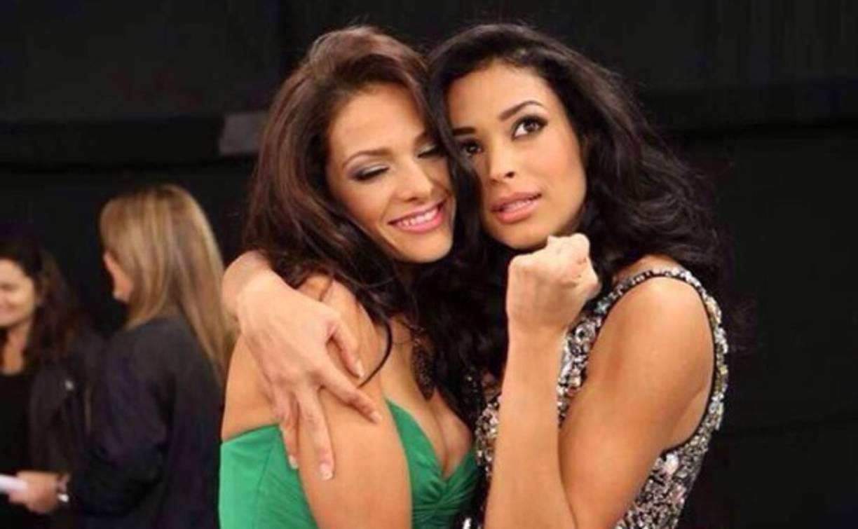 Geisha Montesdeoca de República Dominicana con la hondureña Nathalia Casco.