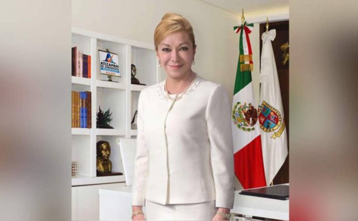 Una alcaldesa en México ha saltado a la fama por sus costosos looks y escándalos en la administración de su municipio Atizapán. Ana Balderas es acusada de despilfarro, promesas incumplidas, tráfico de influencias y en redes sociales todos se han encargado de sacarle sus 'trapos sucios'.