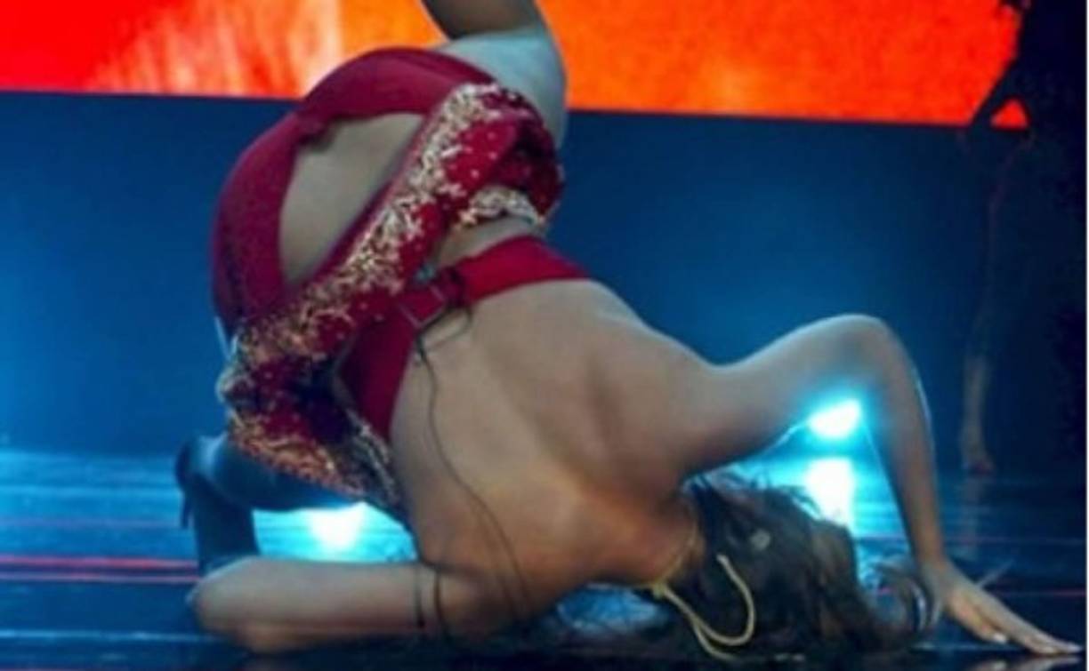 Otra aparatosa caída de Beyoncé en el escenario.