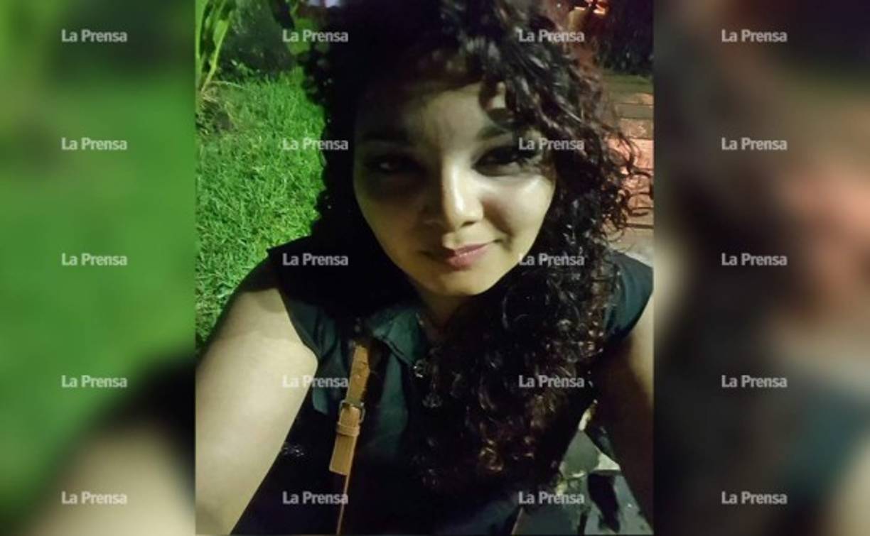 El novio de Denisse resultó gravamente herido y se debate entre la vida y la muerte en el Hospital de El Progreso.