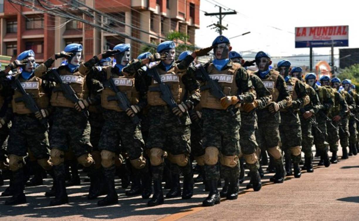 Los militares se desplazaron hasta el Hospital Escuela Universitario (HEU).