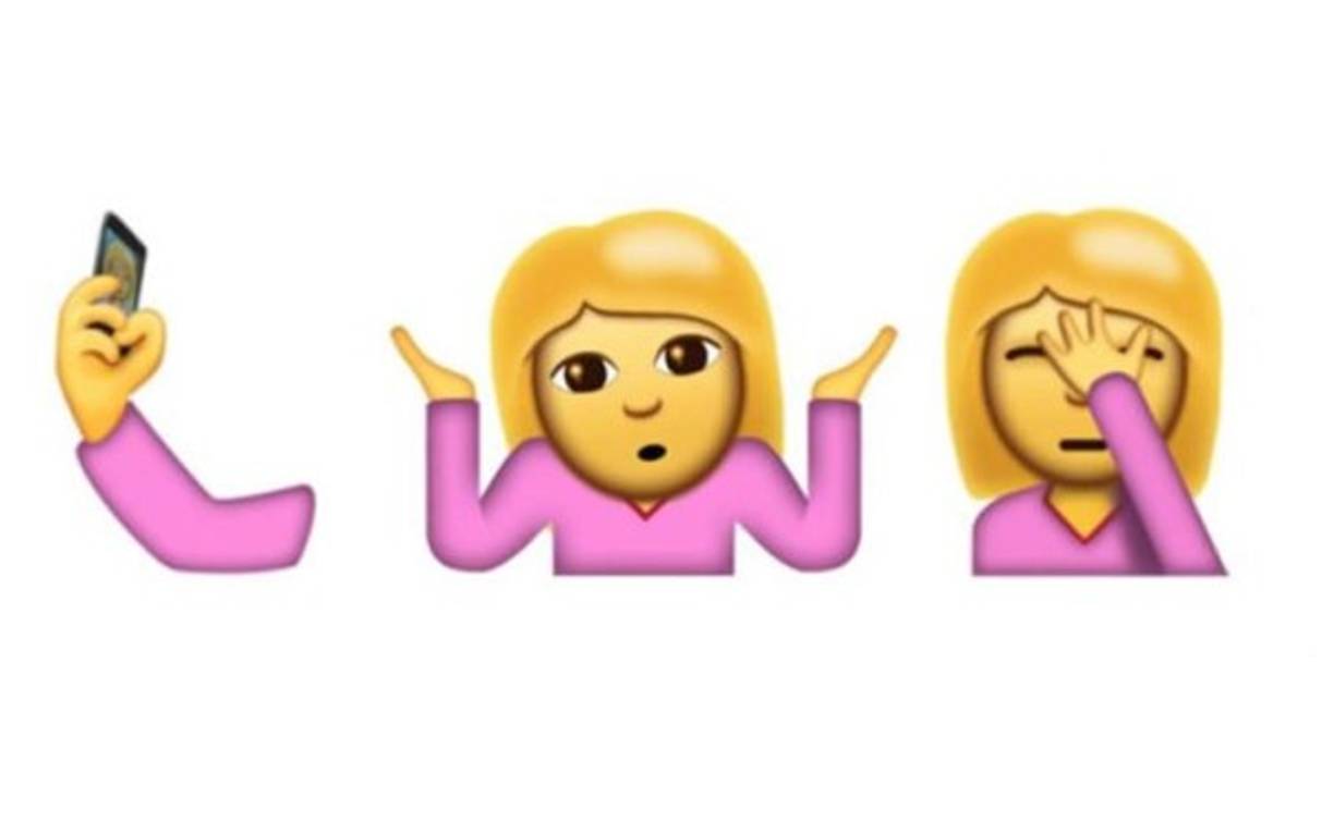 Ahora podrás tener un emoji tomándose una selfie; o una joven que se lleva la mano a la cara.