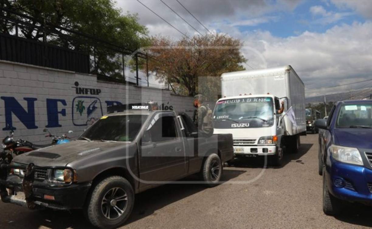 El CNE prevé dar los primeros resultados entre altas horas de la noche de hoy o madrugada del miércoles.