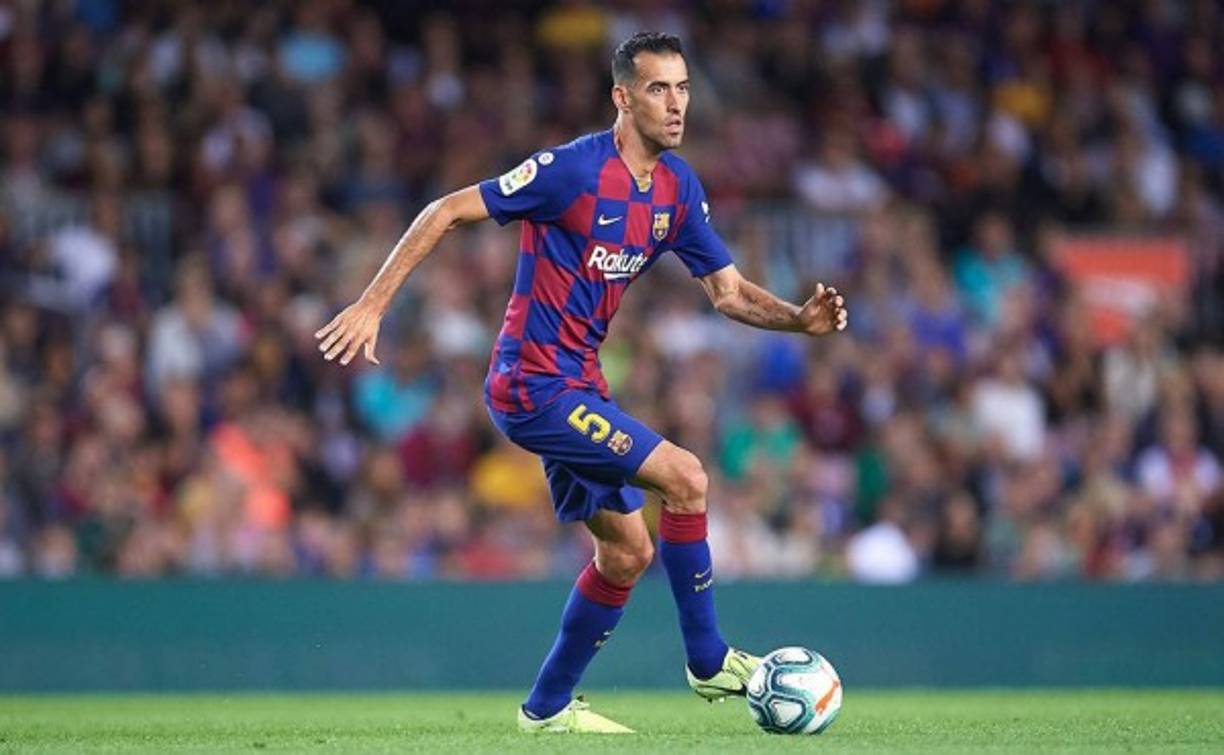 Sergio Busquets: Estará como uno de los volantes de contención.