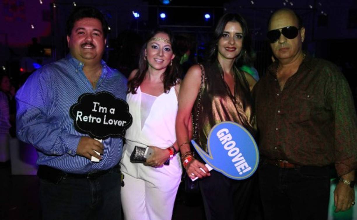 José y Suyapa Ousande con Mónica y Karl Piechottka.