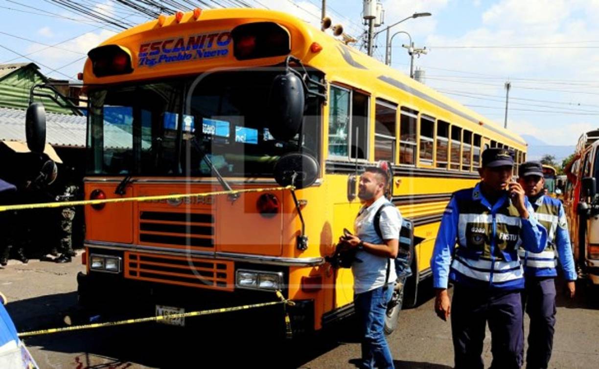 El día que Christian Cruz García fue asesinado era acompañado por su hijo que laboraba como cobrador de la empresa; lastimosamente presenció el momento en que su padre fue acribillado.