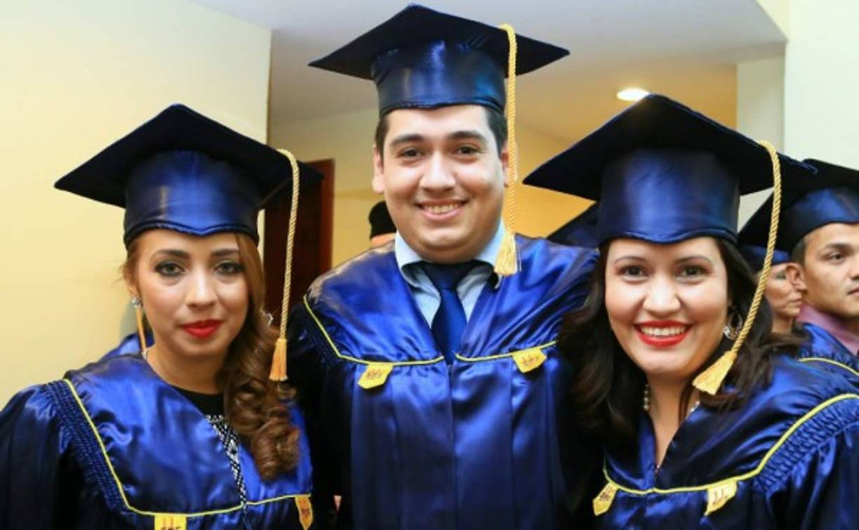 Jennifer Serrato, Jairo Guillén y Keyllin Pineda.