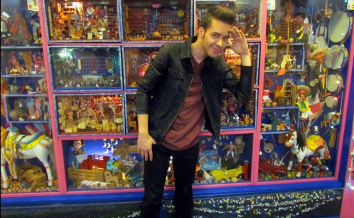 8- La carismática estrella es 'una de las grandes promesas en el mundo de la música y la bachata urbana', según palabras del compositor Jason Birchmeier