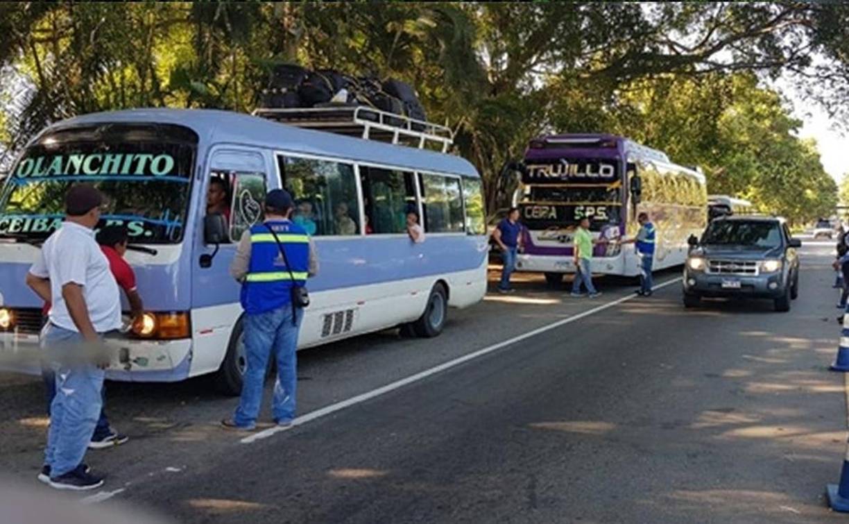 En la modalidad interurbana se establece como tarifa máxima la suma de 0.90 centavos por kilómetro recorrido. El incremento de siete centavos no aplica a los concesionarios que ya tanían autorizada una tarifa por encima de ese monto. 