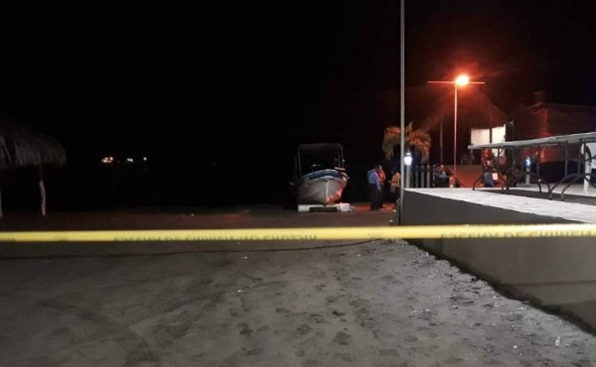 El doble asesinato ocurrió en el barrio Cieneguita casi a las 11:00 pm afuera de un restaurante.