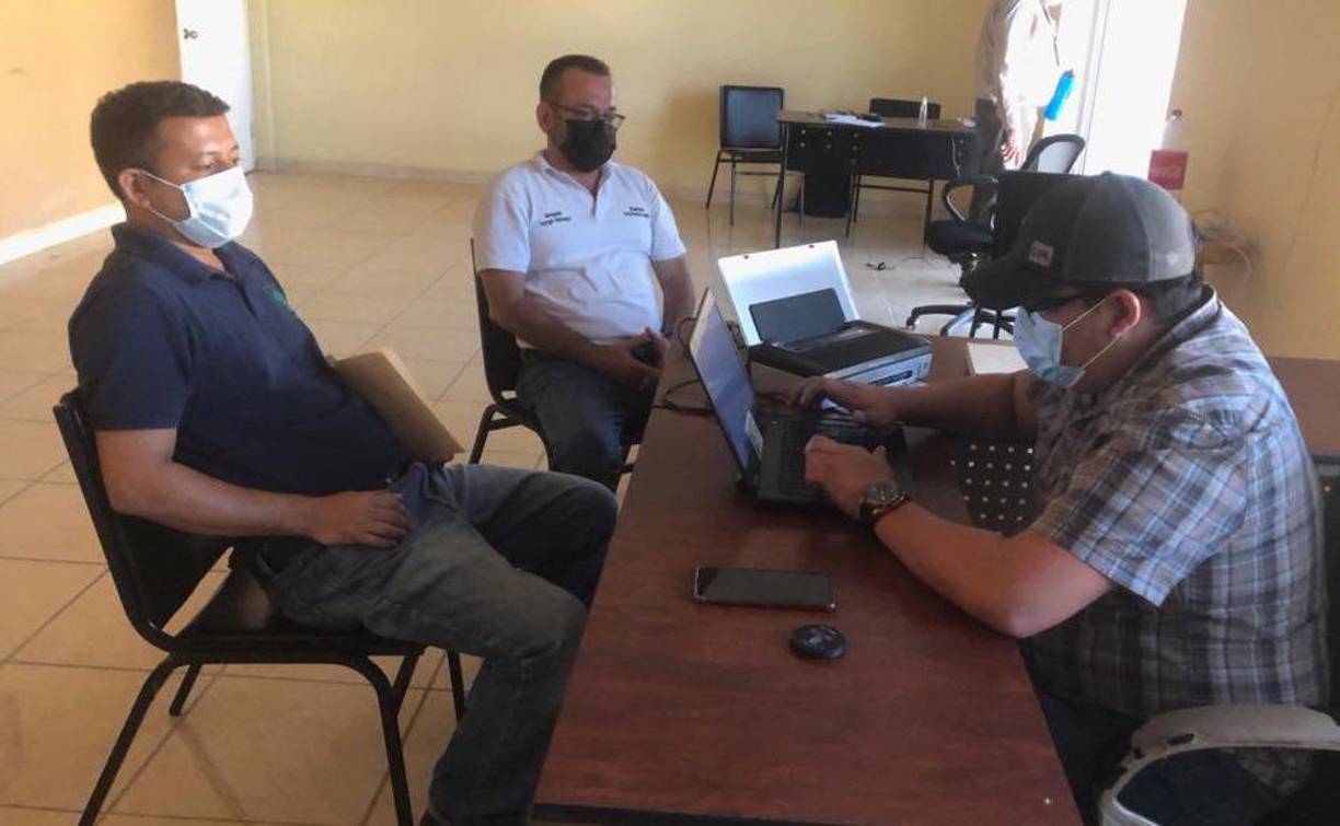 Agentes y equipos de la Atic toman declaración a exfuncionarios y funcionarios de cinco alcaldías en el departamento de Santa Bárbara, donde se investigan supuestos actos irregulares.