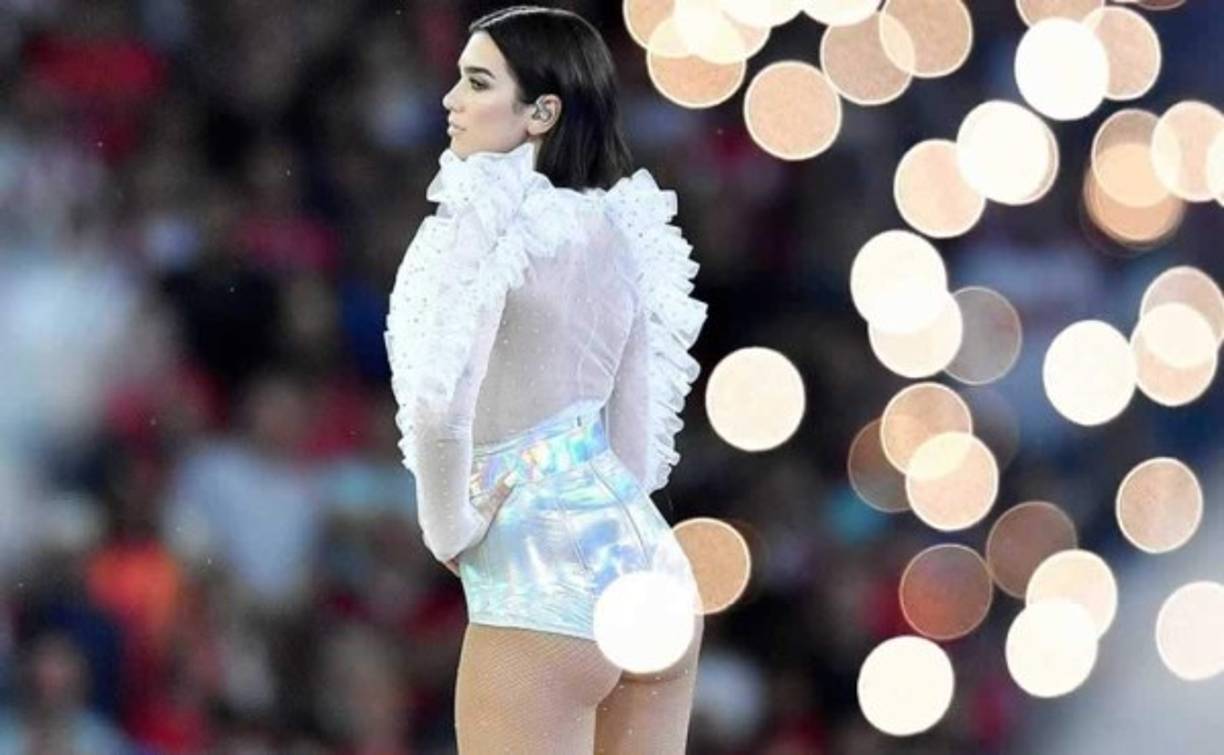 Antes de que los 22 jugadores del Real Madrid y Liverpool se disputaran el codiciado trofeo de la Liga de Campeones la estrella el campo del NSC Olimpiyskiy Stadium, en Kiev, estuvo dominado por mujeres. <br/>