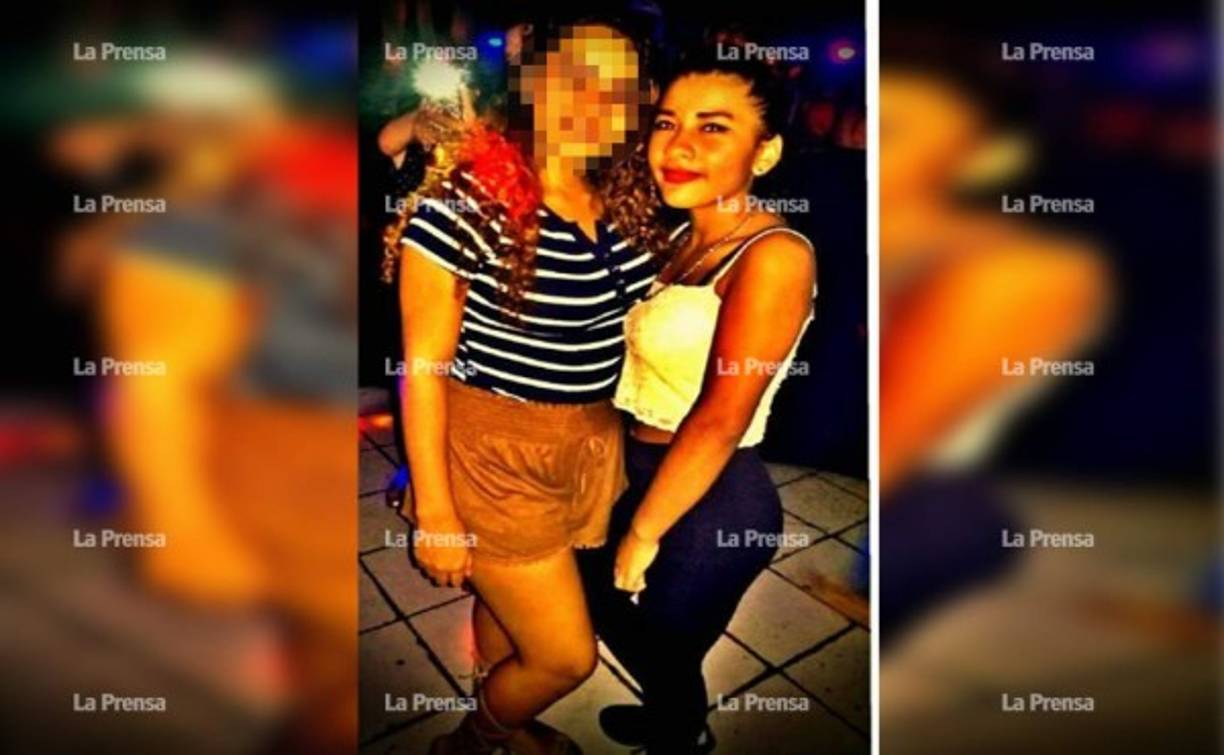 Parientes de la joven la miraron inerte en el suelo y lloraron desconsoladamente por la irreparable pérdida.