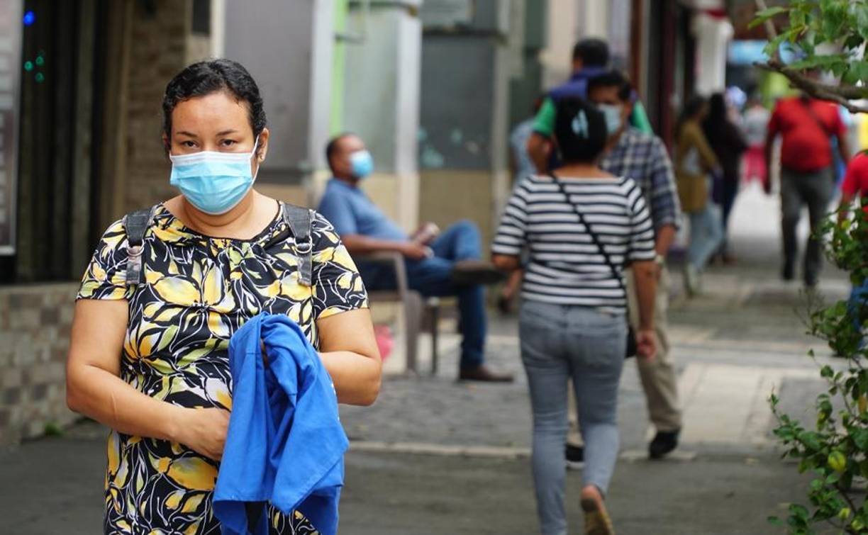 El Centro Nacional de Estudios Atomosféricos, Oceonográficos y Sísmicos (Cenaos) prevé que las temperaturas comiencen a ascender a partir del meriodía del miércoles. 