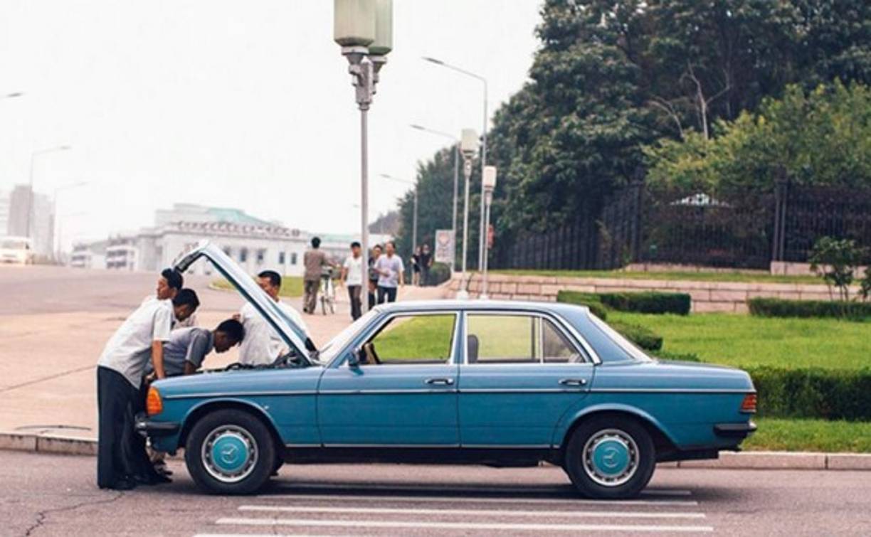 Al igual que en Cuba, los pocos autos que hay en Corea del Norte son de la época de los 60.