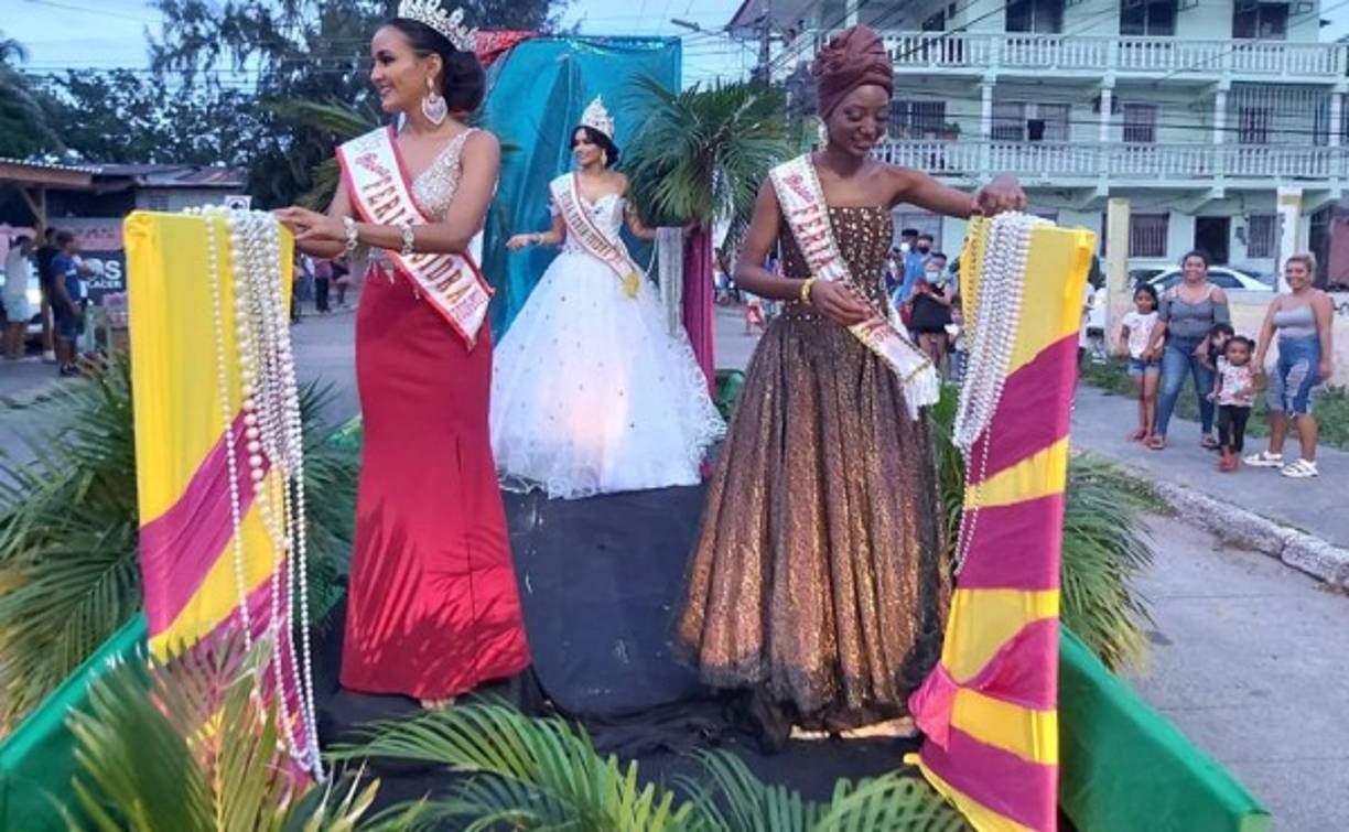 Mini carrozas, grupos coreográficos y jóvenes hermosas fueron el punto central del evento.