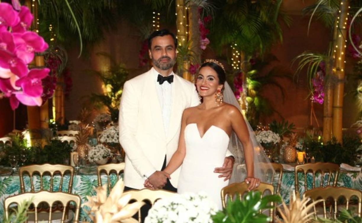 Los novios Sabrine Mahchi Larach y Carlos Alberto Moreira Vásquez.