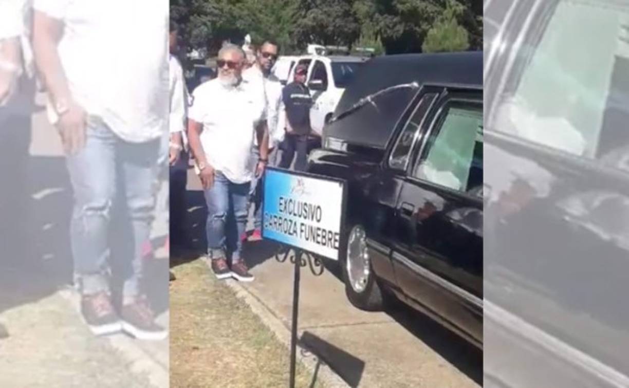 Muchos de los presentes en el entierro colgaron videos en las redes sociales para transmitir a los miles de cristianos que estuvieron pendientes de su sepelio.
