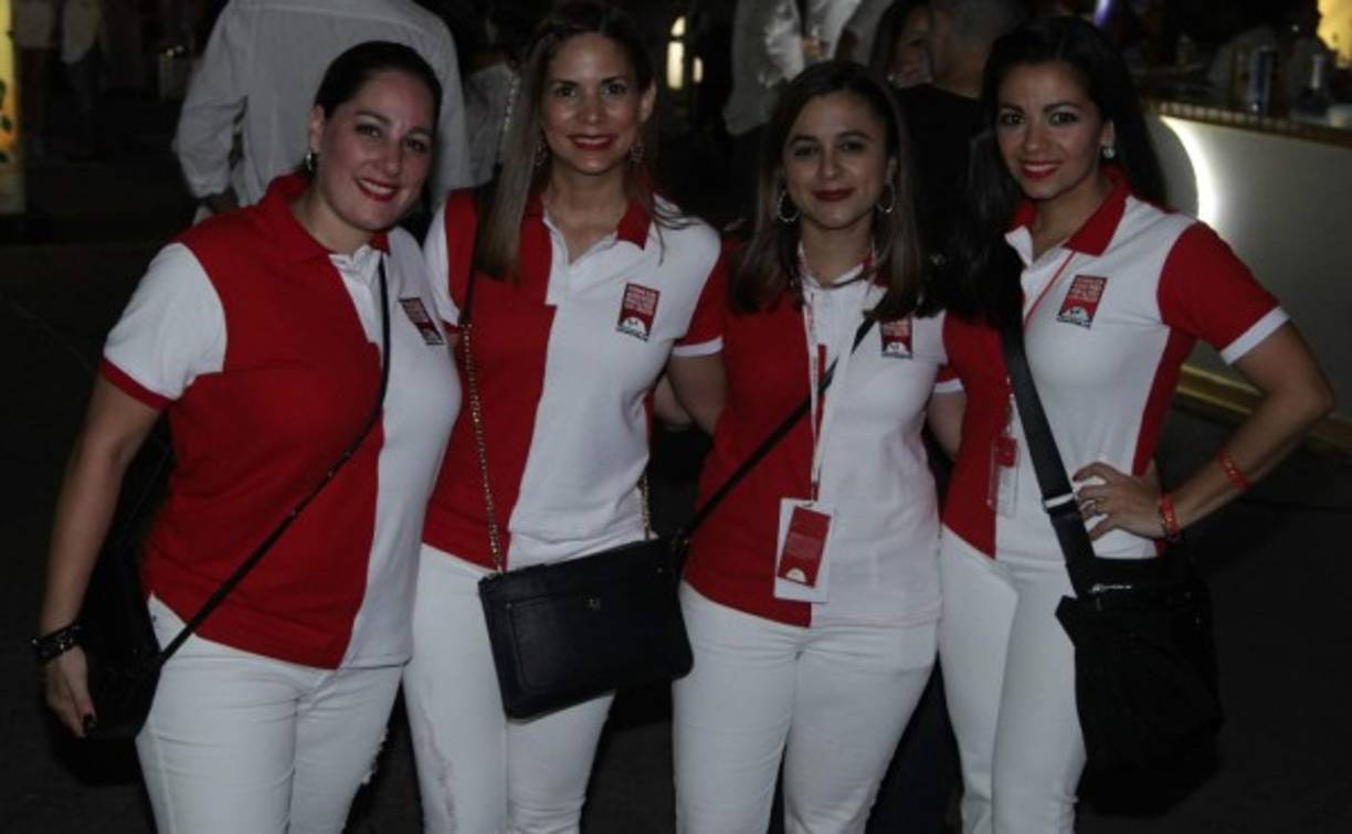 Elisa Kattán, Ilse Suazo, Karla Funez y Andrea Quintana.