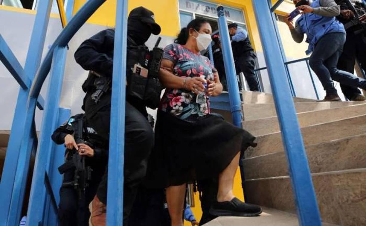 La matriarca del clan, extraditada en julio pasado, se declaró el jueves culpable de participar en una conspiración a gran escala para traficar cocaína a Estados Unidos.