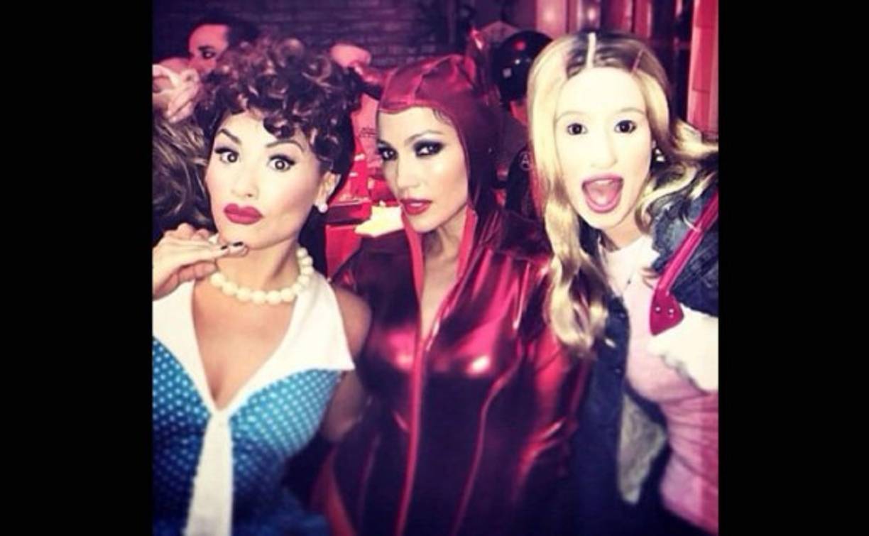 Demi Lovato, Jennifer Lopez e Iggy Azalea se pusieron estos locos disfraces para la gran fiesta de Halloween.