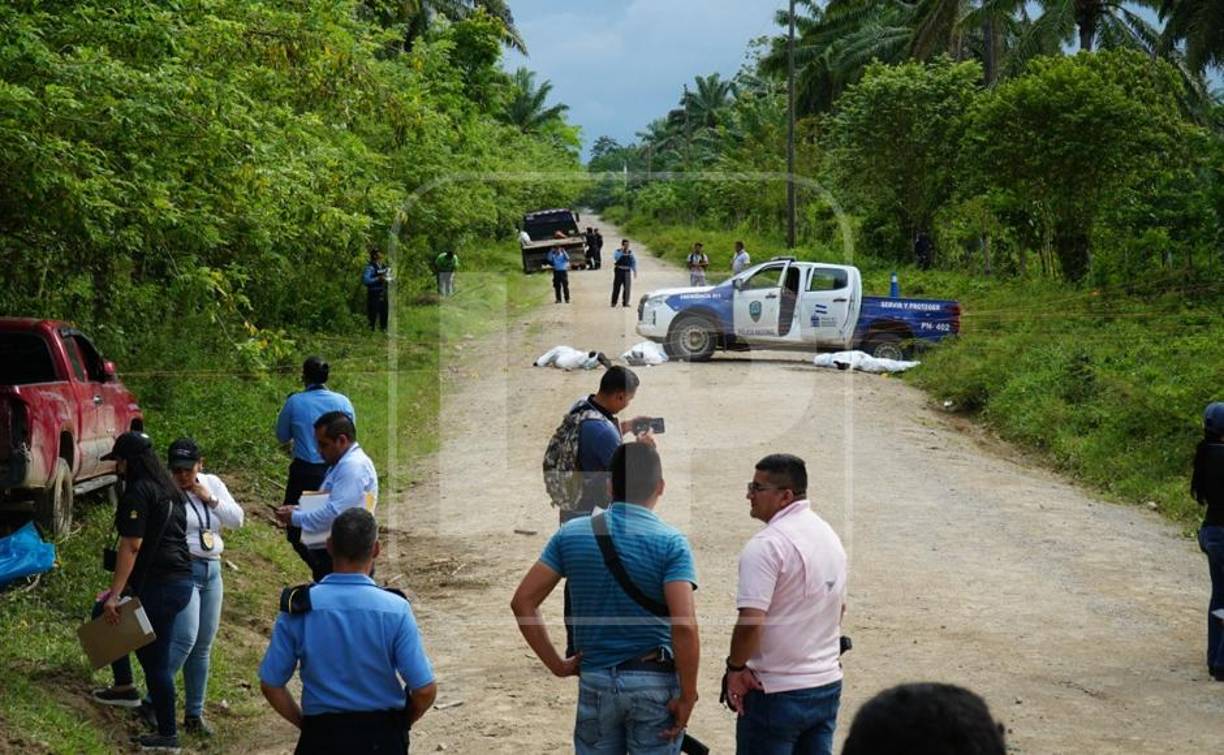 Se informó que los tres agentes atendían una denuncia al momento de ser atacados por los criminales. 
