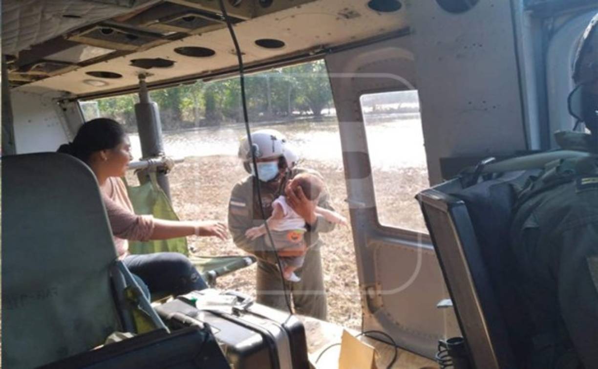 Iota amenaza con convertirse en huracán y tocar territorio hondureño en las próximas horas.