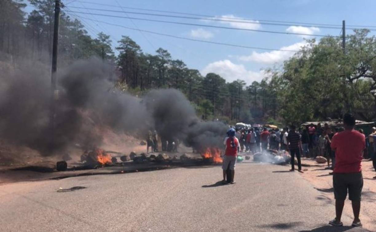 Las protestas se derivan de los decretos aprobados en el Congreso Nacional el pasado jueves.