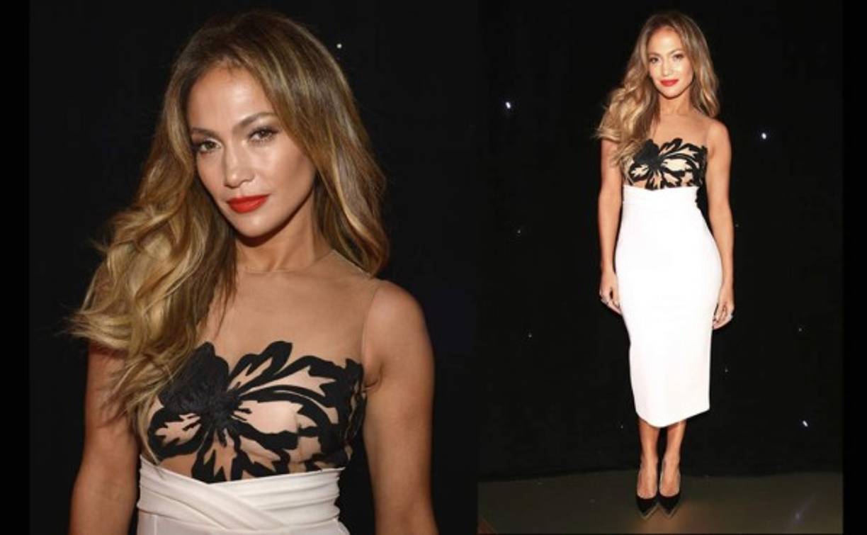 Jennifer López vestida con un traje de Zuhair Murad.