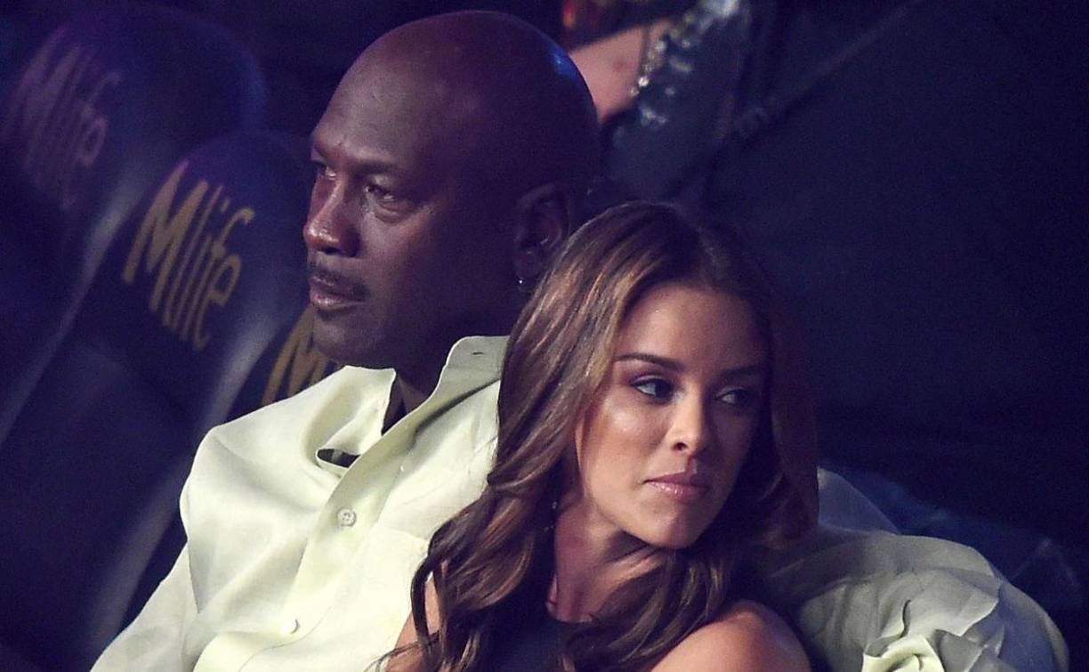 Michael Jordan e Yvette Prieto habrían firmado un acuerdo prematrimonial que evitaría que ella tuviera acceso a la fortuna del exjugador (cifrada en 3.500 millones de dólares).