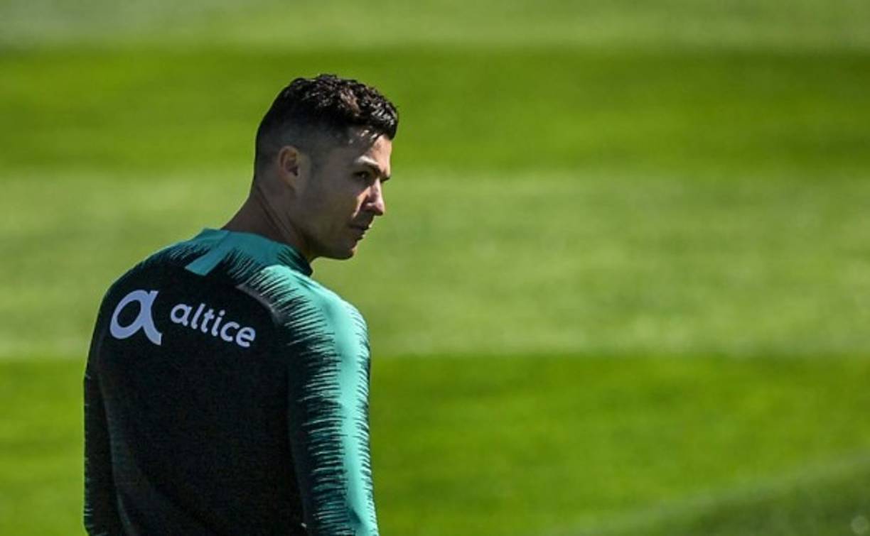 'Es irremplazable, la selección es mucho más fuerte con él', dijo un día antes el mediapunta del City Bernardo Silva.